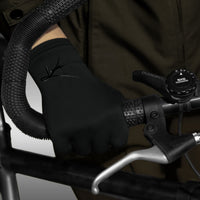 KALMTHREAD breathable organic bamboo soft gloves for sensitive skin, designed to bring comfort to adults and children with dry or eczema-prone hands