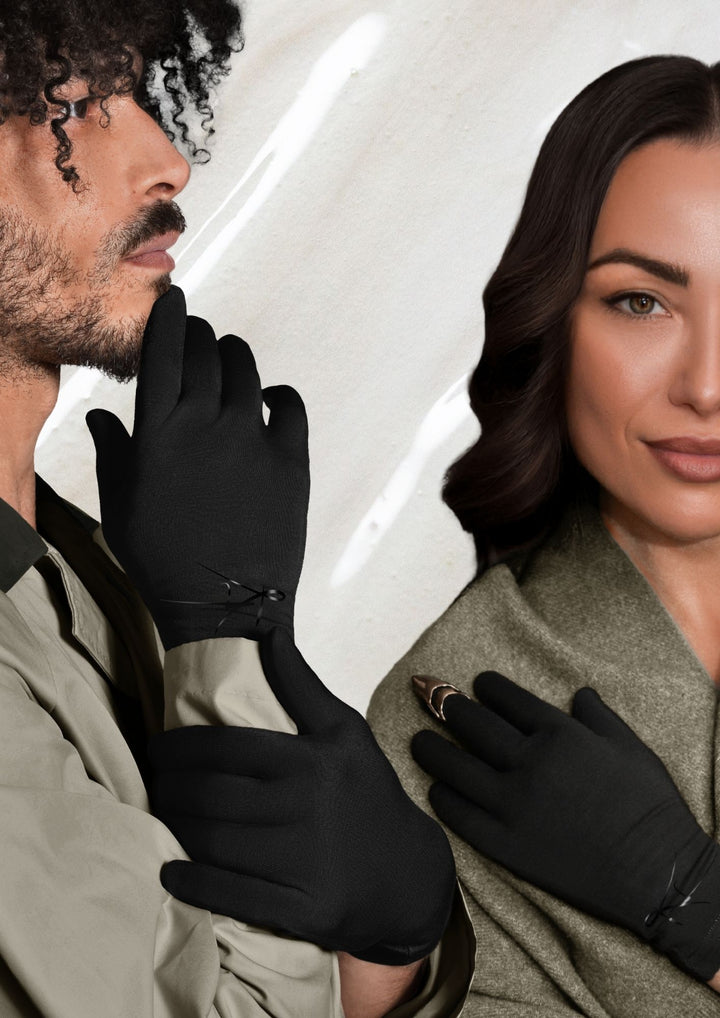 Premium bamboo wellness black gloves for sensitive, eczema-prone and dry skin, lightweight, breathable, hypoallergenic and temperature-regulating hand-care gloves designed for comfort, moisturising rituals and daily wear; soft, silky, second-skin fabric that soothes irritation and supports skin health with elegant, unisex style.