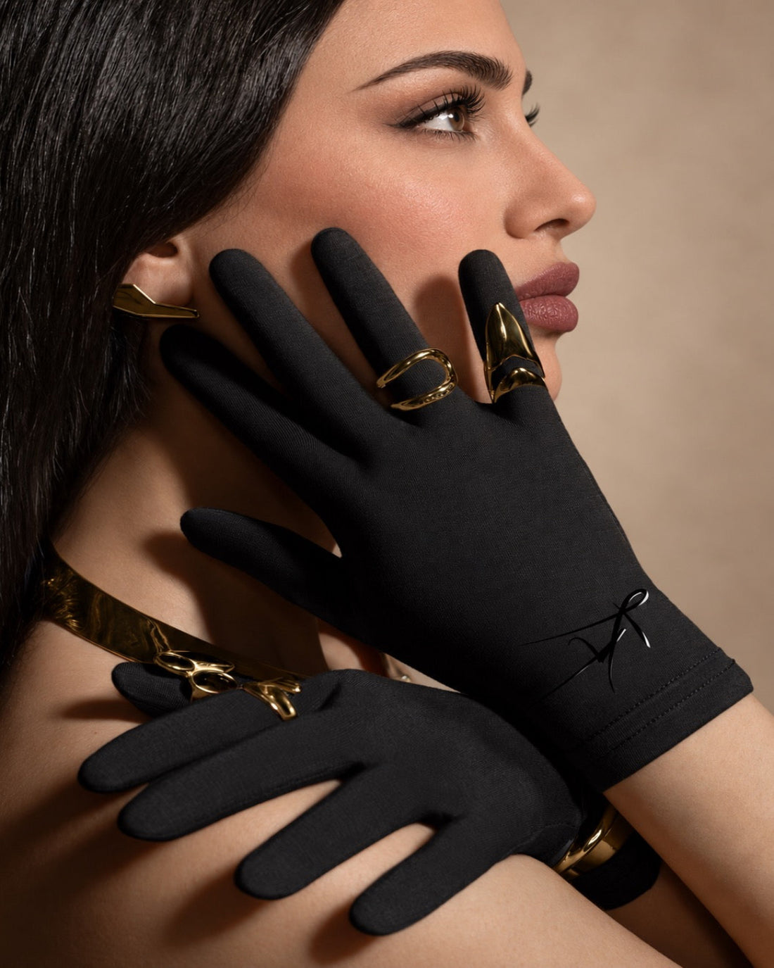 The KALM Coverage Glove
